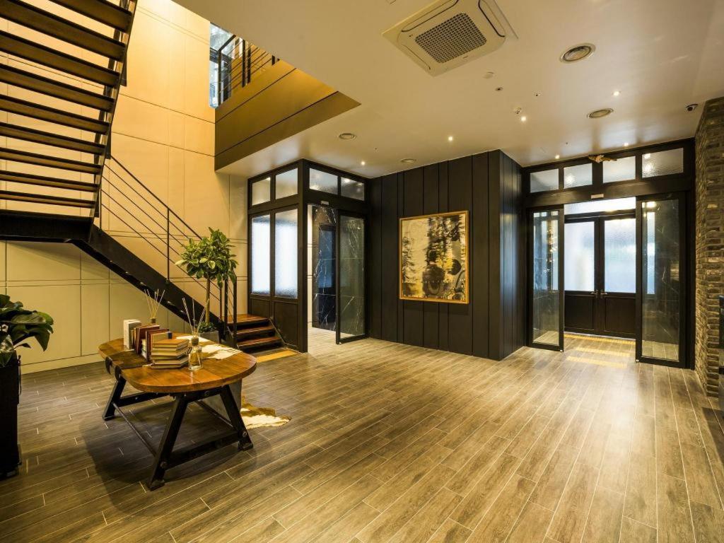 Trang Blue Hotel Сеул Экстерьер фото