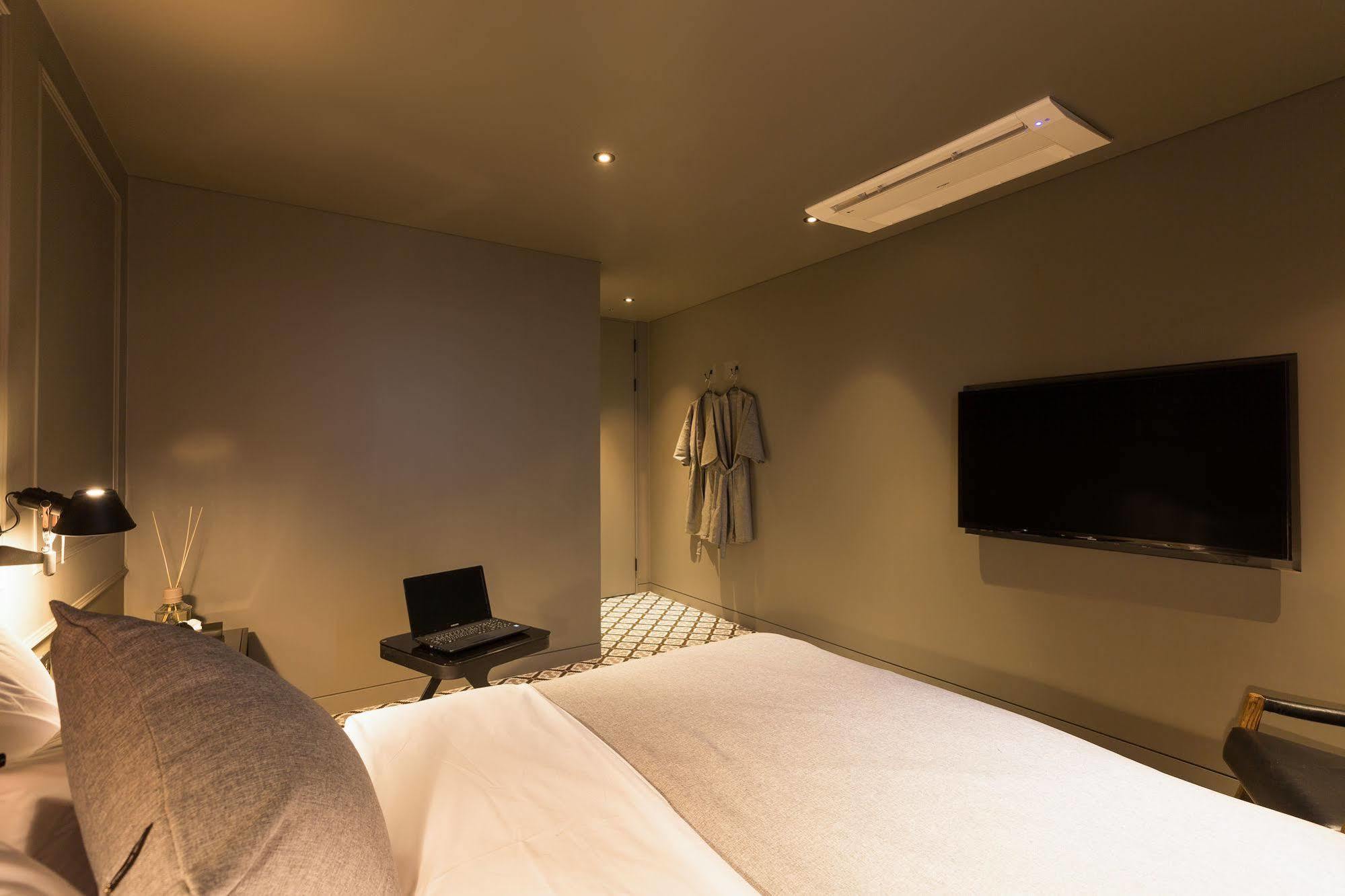 Trang Blue Hotel Сеул Экстерьер фото