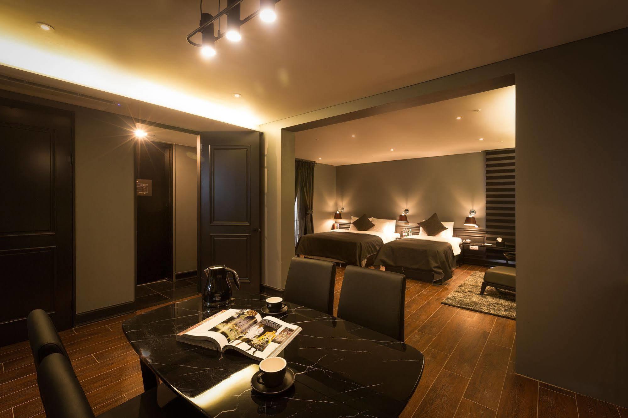 Trang Blue Hotel Сеул Экстерьер фото